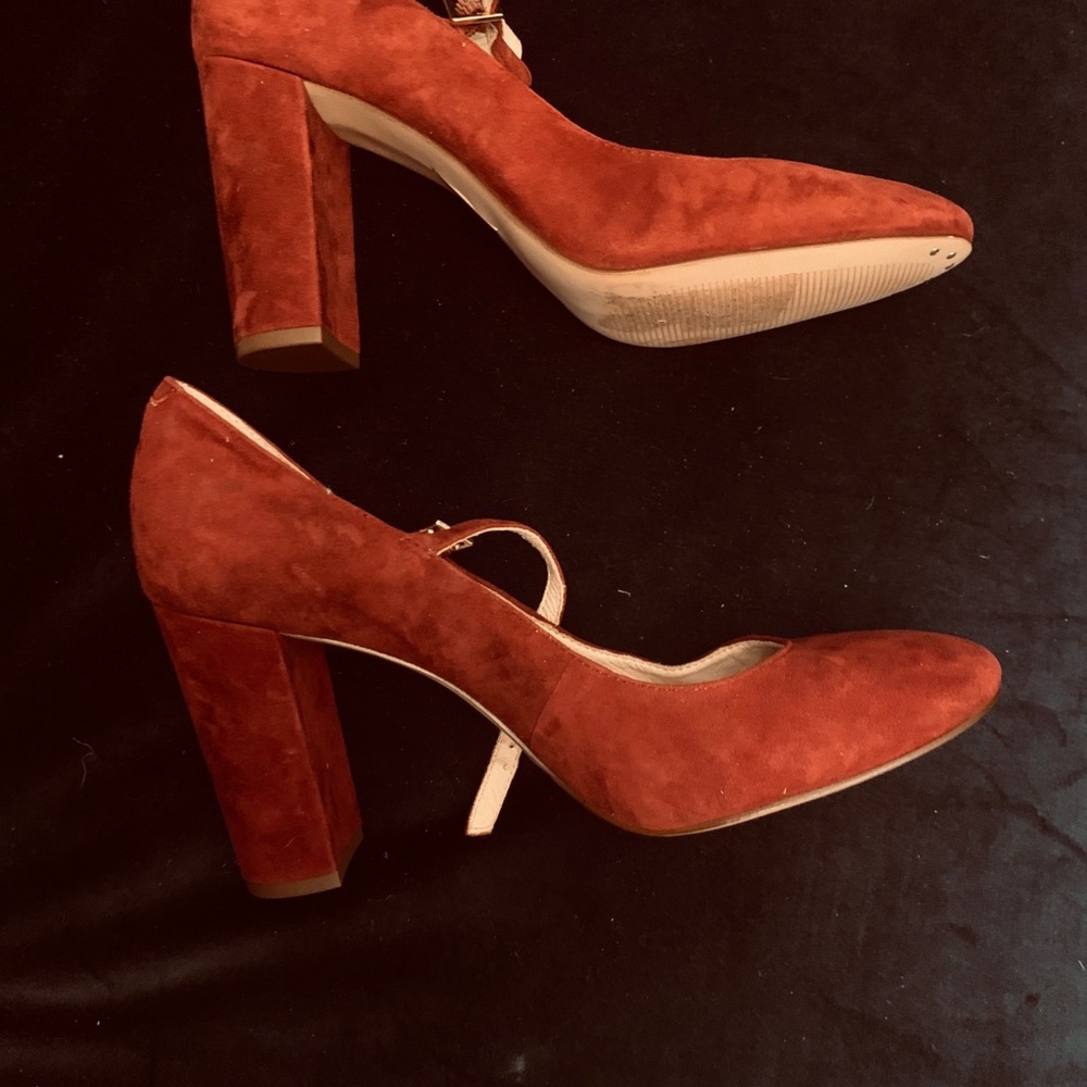 Louise et Cie- suede shoe color-Merlot
